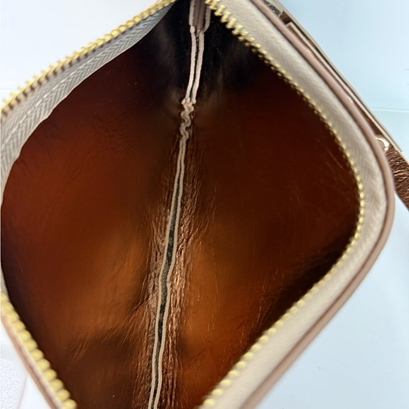 Michael Kors Monogram Belt Bag NWOT - Picture 5 of 5